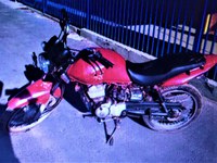 PRF em Barreiras (BA) recupera motocicleta furtada em fiscalização na BR 242