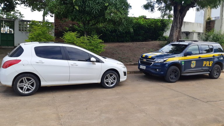 PRF na Bahia registra fim de semana marcado por recuperações de veículos roubados