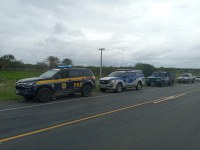 Em Capim Grosso (BA), ação integrada entre PRF e PM recupera veículo furtado momentos após o crime