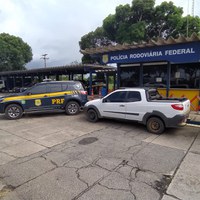 Veículo roubado em Boa Esperança/ES é recuperado pela PRF em Eunápolis/BA