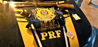 PRF apreende pistolas, carregadores, munições e drogas na BR 101 em Eunápolis (BA)