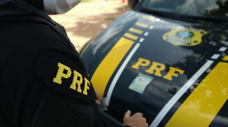 Em Santa Barbara(BA), homem é preso pela PRF conduzindo 4x4 com CNH falsa