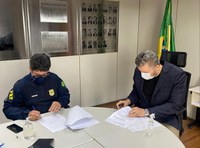 PRF e SEFAZ/BA firmam acordo de cooperação técnica visando o combate ao trânsito irregular de mercadorias