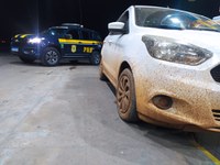 PRF recupera carro roubado rodando com placas clonadas em Euclides da Cunha (BA)