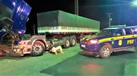 Carreta Scania roubada há quase 5 anos é recuperada pela PRF na BR 116 em Jequié (BA)