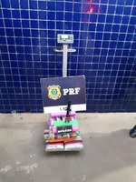 PRF e PMDF apreendem maconha, cocaína e haxixe e prendem passageira de ônibus em Barreiras (BA)