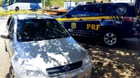 Homem é preso pela PRF na Bahia conduzindo Corsa furtado em São Paulo