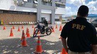Em Salvador (BA), PRF realiza Teste de Maneabilidade com Motocicleta