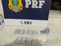 PRF prende caminhoneiro com quase 200 comprimidos de anfetaminas na BR 242 em Ibotirama (BA)