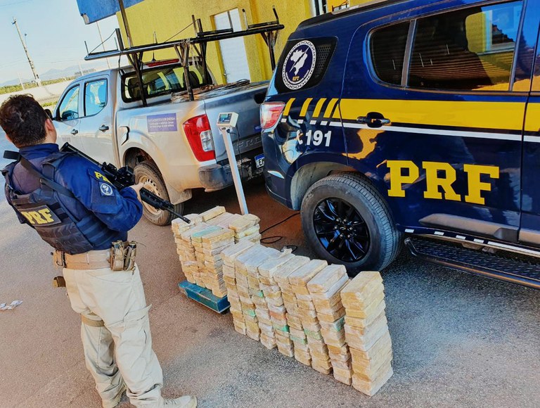 IMAGEM - Cerca de 187 quilos de pasta base de cocaína são apreendidos pela PRF no Ceará