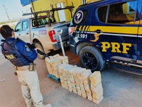 Cerca de 187 quilos de pasta base de cocaína são apreendidos pela PRF no Ceará