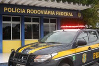 PRF prende foragido da justiça, em Caucaia/CE.