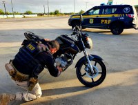 PRF prende homem com motocicleta furtada, em Caucaia/CE.