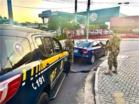 PRF recupera veículo de luxo em Fortaleza/CE