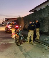 Em ocorrências distintas, na mesma tarde, duas motocicletas com placas clonadas iguais são apreendidas em Fortaleza (CE)