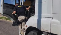 Anfetaminas e Lei do Descanso: PRF autua caminhoneiro por porte de drogas, em Icó/CE.