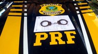 PRF prende motociclista com mandado de prisão em aberto no município de Brejo Santo (CE)