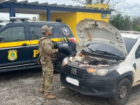 PRF recupera veículo roubado que transitava com placas clonadas, em São Gonçalo do Amarante/CE.
