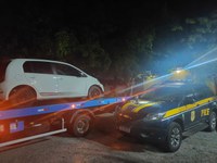 Em São Gonçalo do Amarante/CE, PRF apreende arma de fogo e munições em ação que resultou na recuperação de um veículo roubado