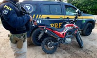 Moto furtada há mais de 2 anos em Fortaleza é recuperada pela PRF em Itapipoca (CE)