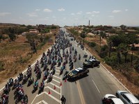 Operação da PRF reforça segurança de motociclistas na motorromaria de Canindé