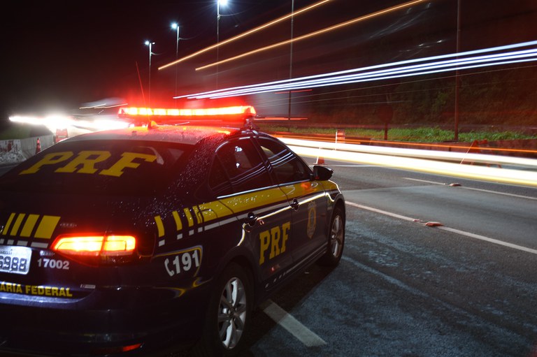 IMAGEM - PRF reforça policiamento no feriado de Tiradentes em todo o Ceará a partir de quinta-feira (21)