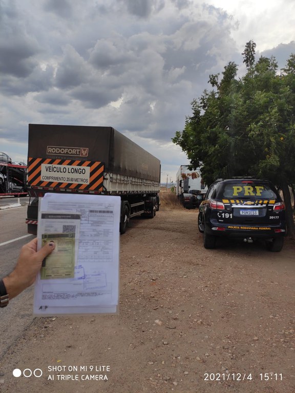 IMAGEM - PRF flagra caminhão com mais de 19 toneladas de excesso de peso em Jaguaribe (CE)