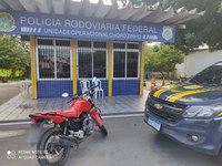 PRF no Ceará recupera motocicleta roubada e clonada que estava sendo conduzida para a Paraíba