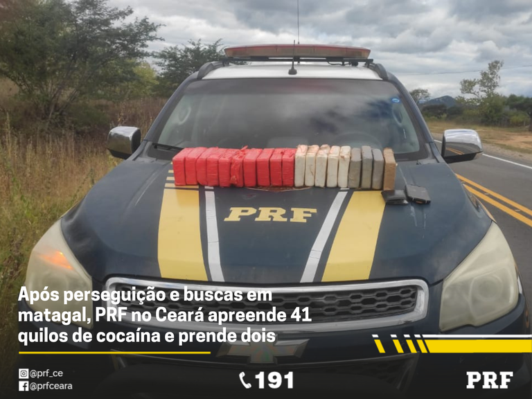 IMAGEM - Após perseguição e buscas em matagal, PRF no Ceará apreende 41 quilos de cocaína e prende dois