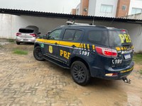 PRF recupera, em Limoeiro do Norte (CE), carro roubado e clonado