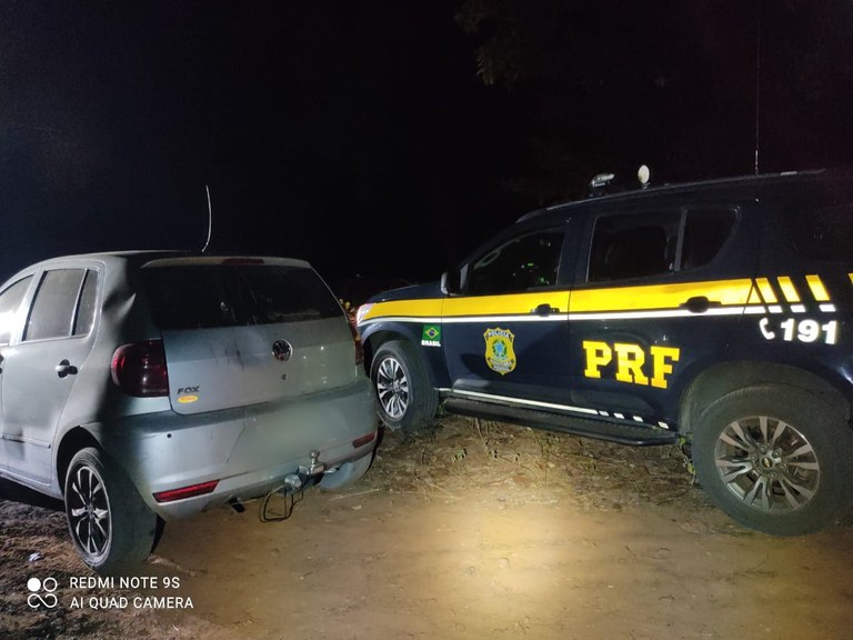 IMAGEM - PRF recupera em Chorozinho (CE) veículo roubado há 16 dias