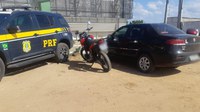 No final de semana, PRF recupera três veículos e prende dois por embriaguez ao volante no Ceará