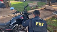 PRF recupera motocicleta na BR 040.