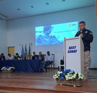 PRF participa do evento de encerramento do Maio Amarelo no SEST SENAT