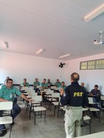 GETRAN/DF realiza palestra para motoristas profissionais em Formosa-GO