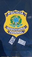 PRF flagra motorista com comprimidos de rebites na BR 060