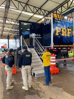 PRF realiza Comando de Saúde Preventivo para motoristas profissionais