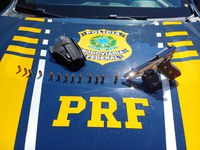 PRF prende homem na BR 080 por porte ilegal de arma e posse de anfetaminas