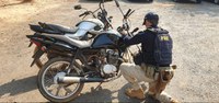 PRF apreende motos com sinais adulterados em Brazlândia