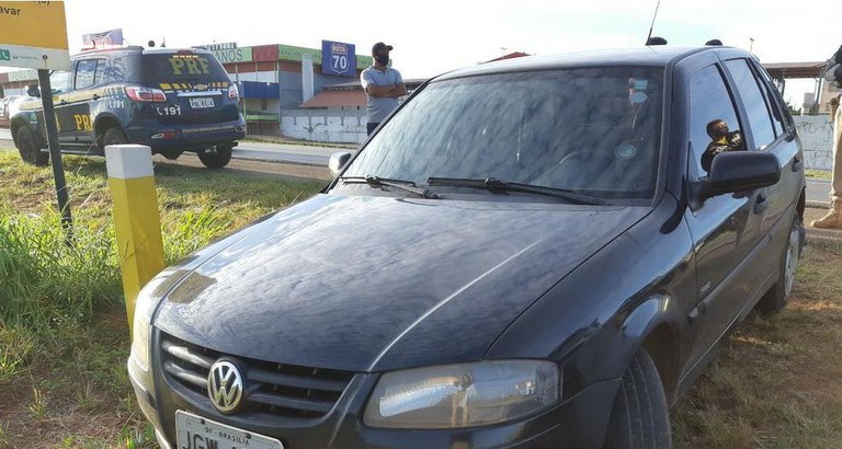 Em Ceilândia (DF), PRF prende homem com CNH falsa