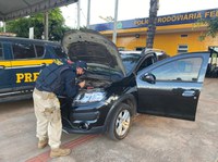 Em Santa Maria (DF), PRF recupera carro com queixa de apropriação indébita