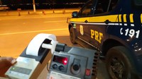 PRF prende cinco motoristas por embriaguez ao volante