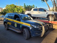 PRF prende foragido da justiça com carro clonado