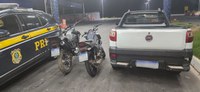 PRF recupera um automóvel e duas motos em Ibatiba/ES