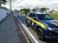 PRF escolta romeiros e orienta motoristas durante Romaria dos Homens