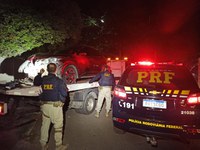 PRF recupera veículo e prende homem embriagado em Guarapari/ES