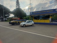 PRF recupera em Viana veículo furtado da INCAPER de Conceição do Castelo