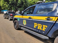 PRF recupera carro roubado há mais de um ano