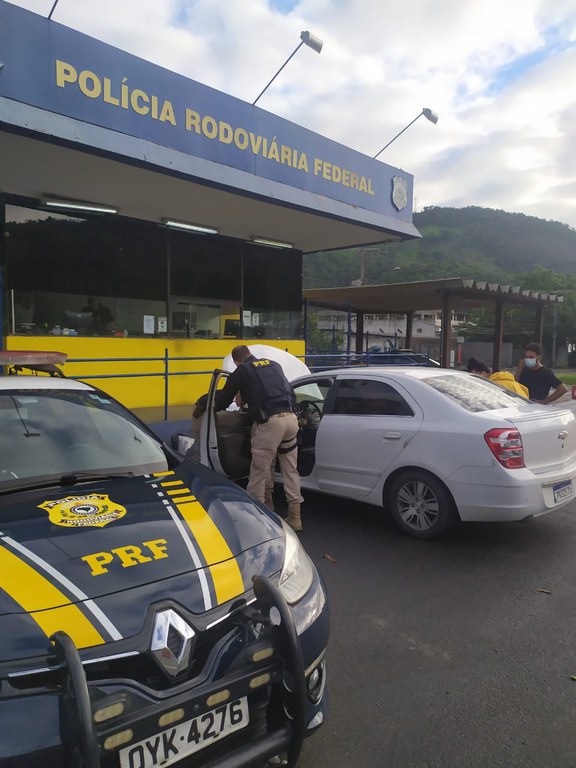 PRF Recupera quatro veículos roubados em menos de 24 horas