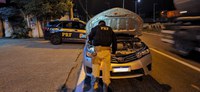 PRF recupera veículo roubado durante fiscalização em Cariacica (ES)